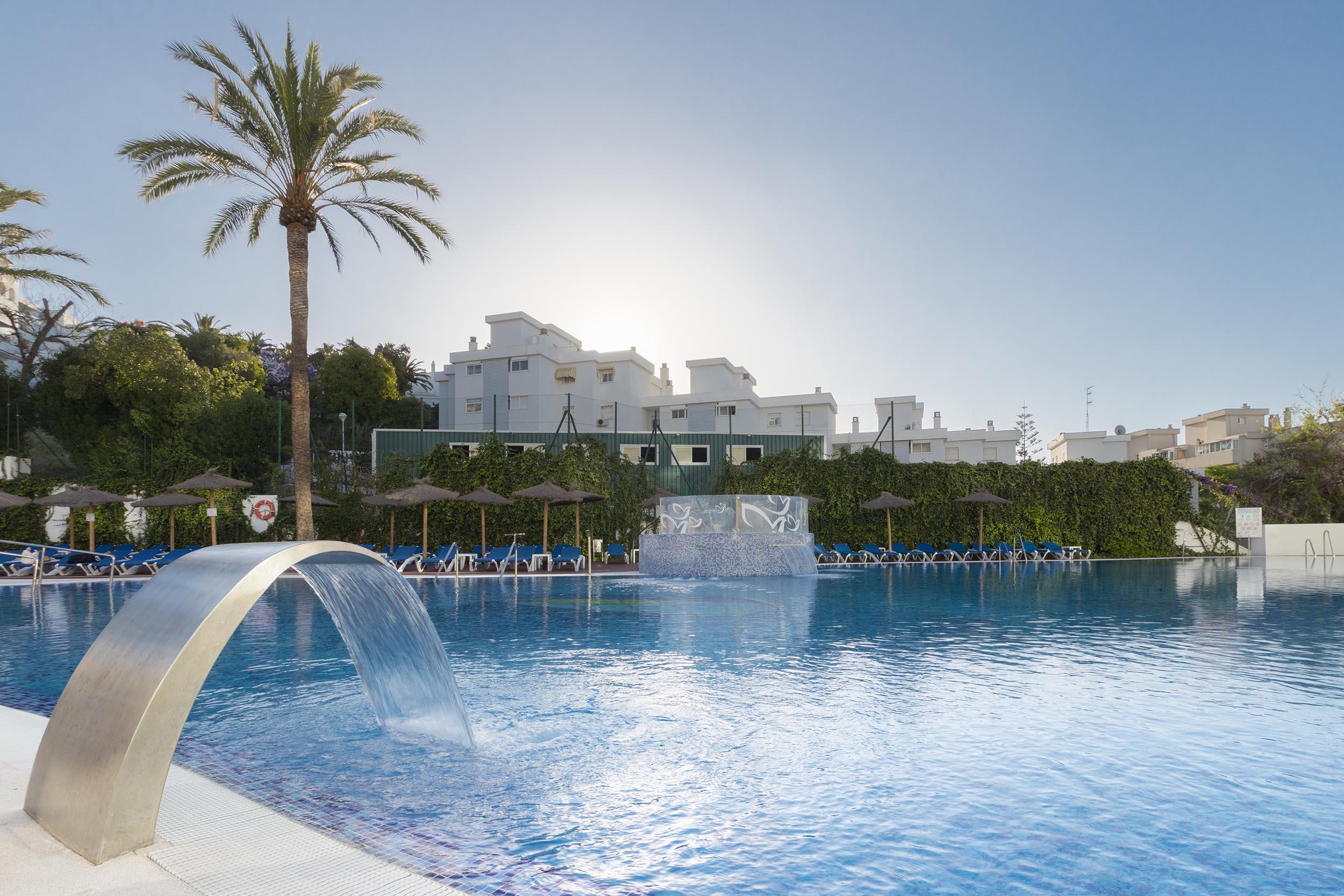 Hotel Palia Las Palomas Torremolinos Bagian luar foto