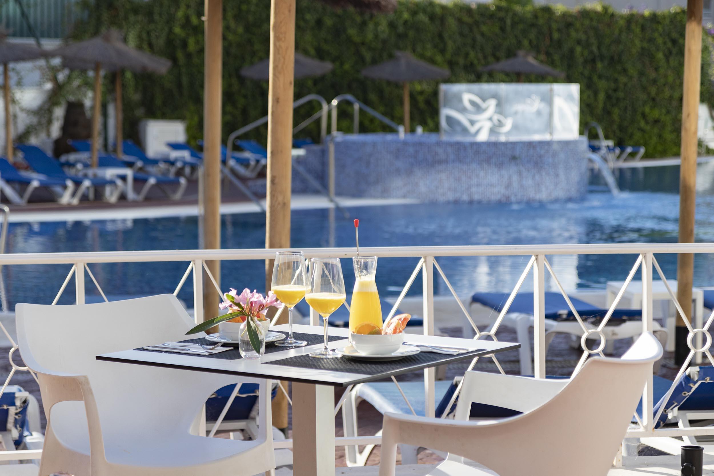 Hotel Palia Las Palomas Torremolinos Bagian luar foto